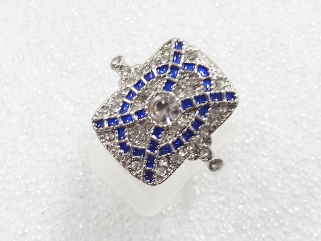 JAPANESE KIMONO / ANTIQUE CRYSTAL RING (SIZE 21)